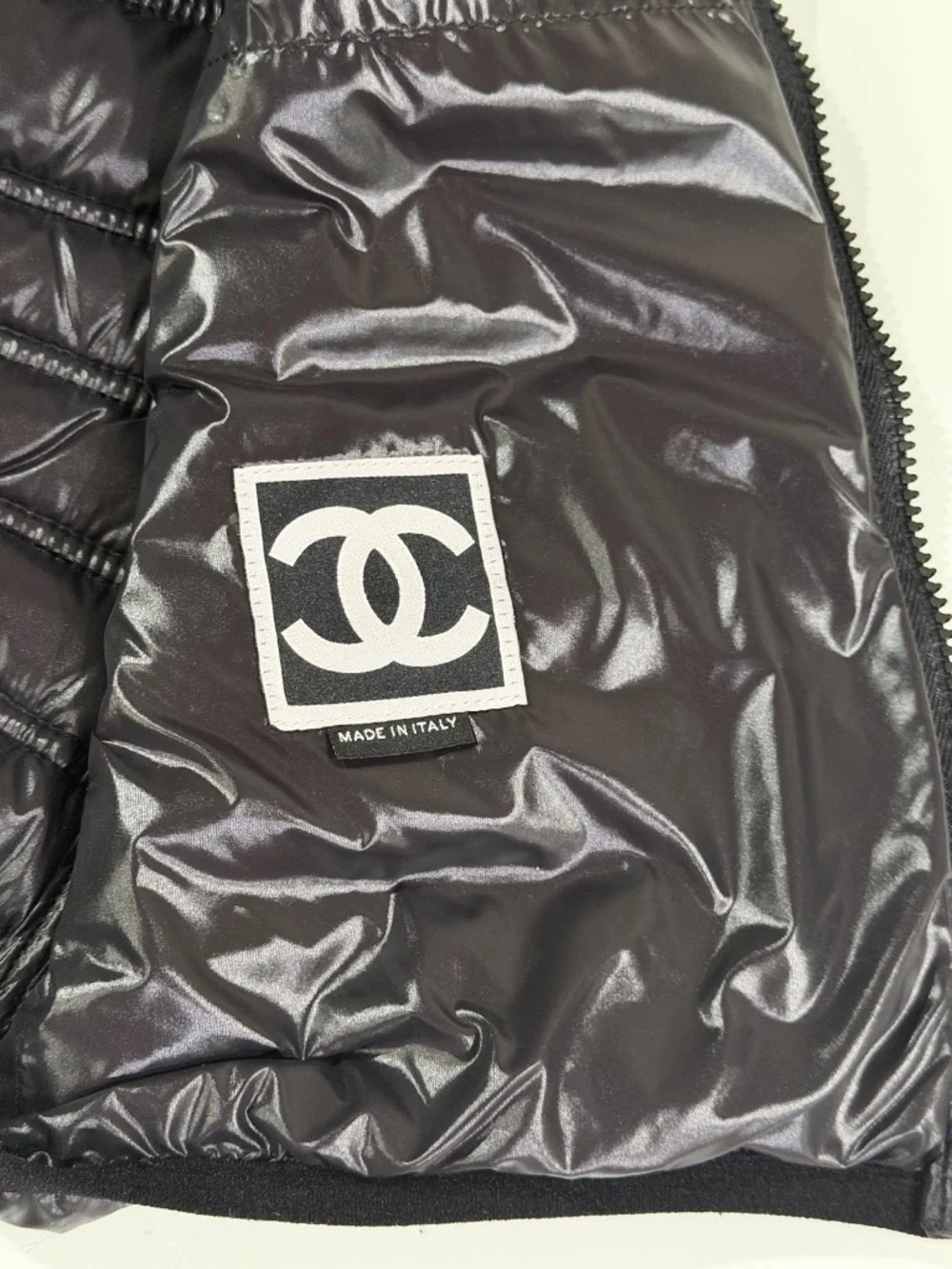 CHANEL Women's Black High Collar Quilted Vest Size XXS / XS  Made In Italy